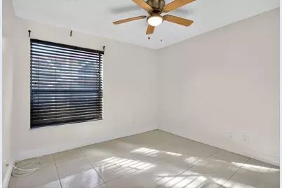 4110 Carambola Circle #2111, Pompano Beach, FL 33066 - Photo 8