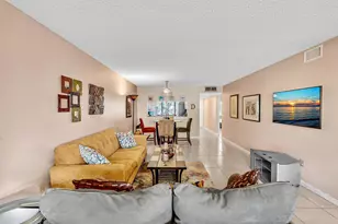 10803 W Clairmont Cir, Tamarac, FL 33321 - Photo 16