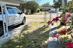 244 SW 3rd Pl, Dania Beach, FL 33004 - Photo 4