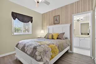 8204 Santa Monica Ave, Tamarac, FL 33321 - Photo 22