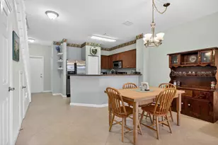 8204 Santa Monica Ave, Tamarac, FL 33321 - Photo 16