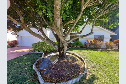 9408 Sun Pointe Drive, Boynton Beach, FL 33437 - Photo 2