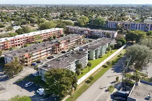 5935 Del Lago Cir, Sunrise, FL 33313 - Photo 48