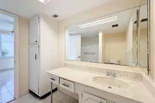 5935 Del Lago Cir, Sunrise, FL 33313 - Photo 28