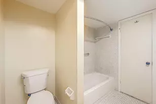 5935 Del Lago Cir, Sunrise, FL 33313 - Photo 24