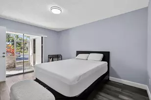 20110 NE 3rd Ct, Miami, FL 33179 - Photo 14