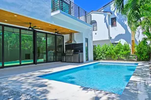 3755 Solana Rd, Miami, FL 33133 - Photo 12