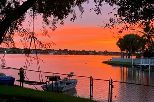 2450 NW 186th Ave, Pembroke Pines, FL 33029 - Photo 50