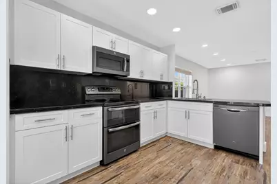 2450 NW 186th Avenue, Pembroke Pines, FL 33029 - Photo 22