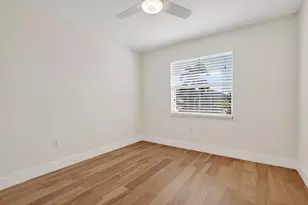 2450 NW 186th Ave, Pembroke Pines, FL 33029 - Photo 28