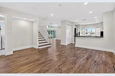 2450 NW 186th Avenue, Pembroke Pines, FL 33029 - Photo 16