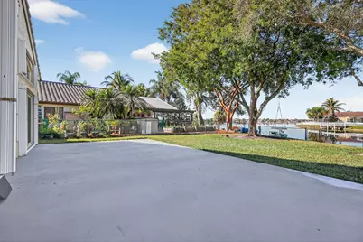 2450 NW 186th Avenue, Pembroke Pines, FL 33029 - Photo 44