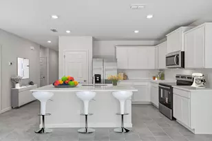 9509 Silver Sands Ln, Fort Pierce, FL 34945 - Photo 4