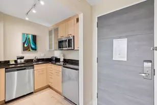 2670 E Sunrise Blvd, Fort Lauderdale, FL 33304 - Photo 14