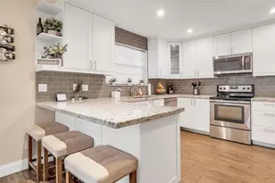 2311 Bayberry Dr, Pembroke Pines, FL 33024 - Photo 4