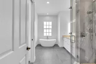 6806 Lakeside Circle, Davie, FL 33314 - Photo 40