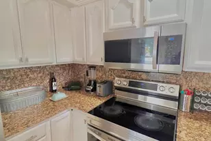 11456 NW 10th St, Hollywood, FL 33026 - Photo 10