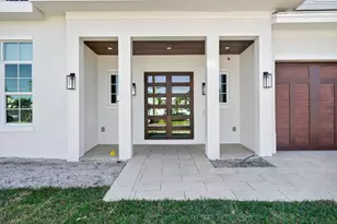 310 SE 9th Ct, Pompano Beach, FL 33060 - Photo 2