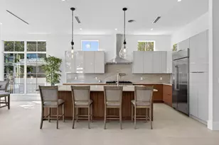 310 SE 9th Ct, Pompano Beach, FL 33060 - Photo 10