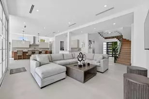 310 SE 9th Ct, Pompano Beach, FL 33060 - Photo 6