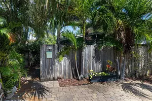 1009 NE 23rd Dr, Wilton Manors, FL 33305 - Photo 8