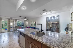 1009 NE 23rd Dr, Wilton Manors, FL 33305 - Photo 10