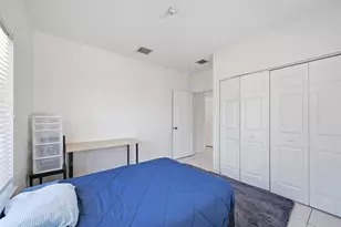 911 NE 12th Ave, Pompano Beach, FL 33060 - Photo 16