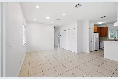 911 NE 12th Avenue, Pompano Beach, FL 33060 - Photo 14