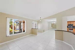 392 NW 113th Terrace, Coral Springs, FL 33071 - Photo 10