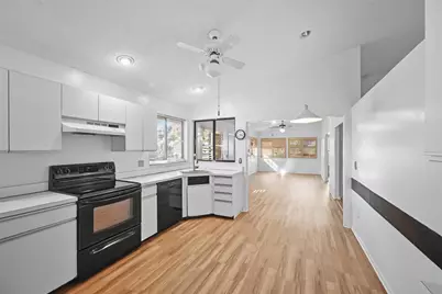 2495 NW 14th Street, Delray Beach, FL 33445 - Photo 12