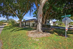 2495 NW 14th St, Delray Beach, FL 33445 - Photo 2