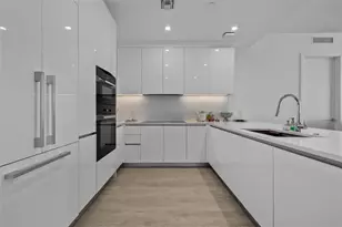 220 Lake Shore Dr, West Palm Beach, FL 33403 - Photo 4