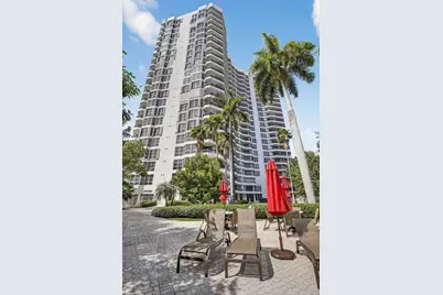 3400 NE 192nd Street #1008, Miami, FL 33180 - Photo 36