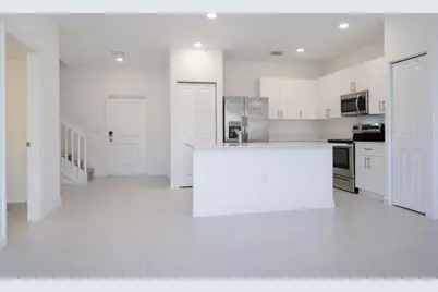 11833 NW 47th Manor, Pompano Beach, FL 33076 - Photo 2