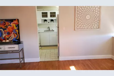 1400 Saint Charles Place #713, Pembroke Pines, FL 33026 - Photo 2