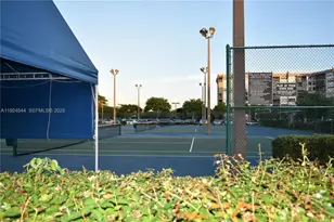 1400 St Charles Pl, Pembroke Pines, FL 33026 - Photo 12