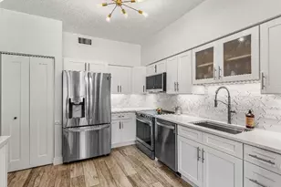 5780 Coach House Cir, Boca Raton, FL 33486 - Photo 6