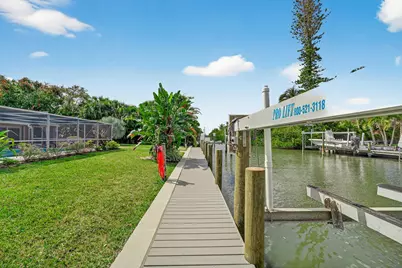 547 E Causeway Boulevard, Vero Beach, FL 32963 - Photo 14