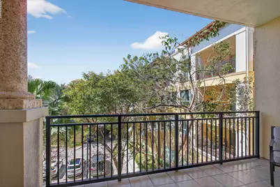 16102 Emerald Estates Drive #325, Weston, FL 33331 - Photo 8