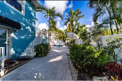 2617 NE 13th Court, Fort Lauderdale, FL 33304 - Photo 4