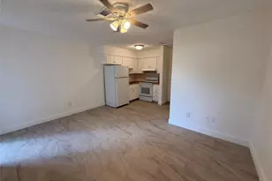 810 SE 18th St, Fort Lauderdale, FL 33316 - Photo 2
