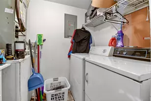 310 Knotty Pine Cir, Greenacres, FL 33463 - Photo 12