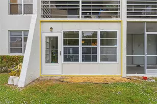 9410 Poinciana Pl, Davie, FL 33324 - Photo 20