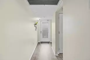 9410 Poinciana Pl, Davie, FL 33324 - Photo 4