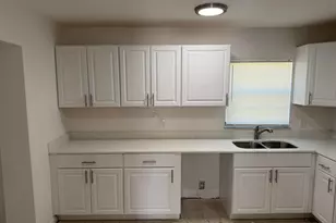 4002 Ave Q, Fort Pierce, FL 34947 - Photo 4