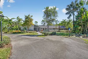 25379 Luci Dr, Bonita Springs, FL 34135 - Photo 2