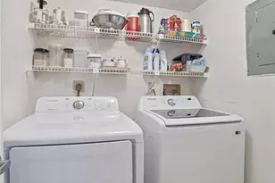 7653 NW 79th Ave, Tamarac, FL 33321 - Photo 16