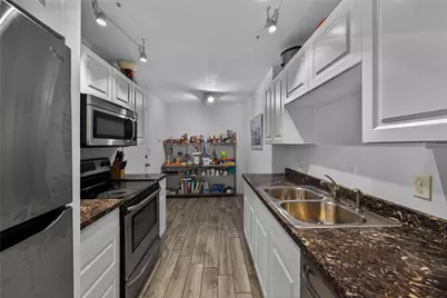 4400 Hillcrest Drive #704, Hollywood, FL 33021 - Photo 2