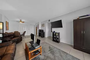 4400 Hillcrest Dr, Hollywood, FL 33021 - Photo 12