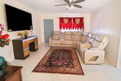 6715 NW 12th Street, Margate, FL 33063 - Photo 2